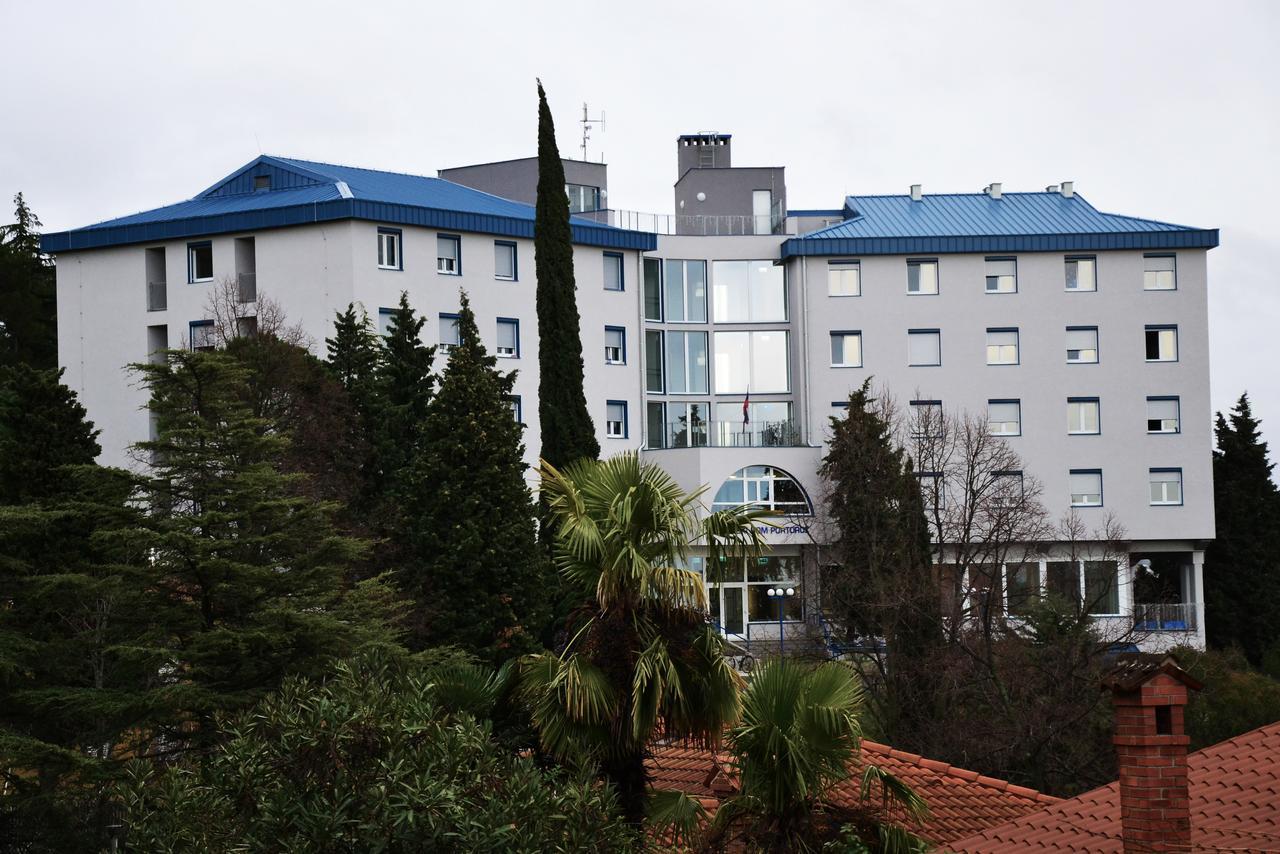 Dijaski Dom Portoroz, Hostel Exterior photo